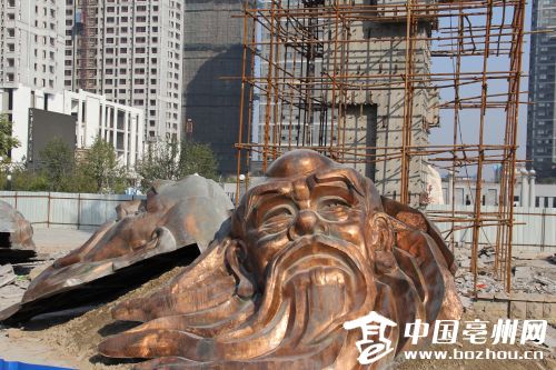 亳州市魏武广场雕塑将更换为“魏武挥鞭”